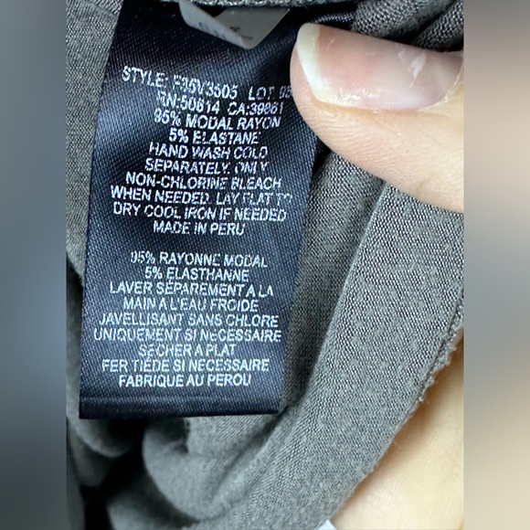 Tahari Side Gathered Muscle T- Sz Small - Picture 6 of 11